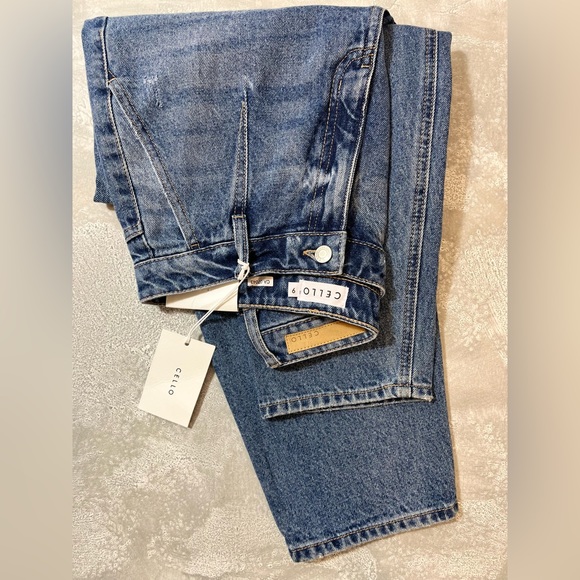 Cello Straight Mom Jeans Size 9 - Picture 5 of 8